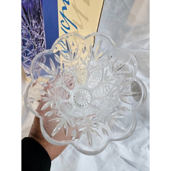 Cambria St. George Fine 24% Lead crystal 7" Vase NIB - Picture 2 of 5